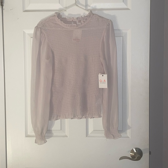 Never worn sheer light purple lilac ruched blouse - Picture 1 of 4